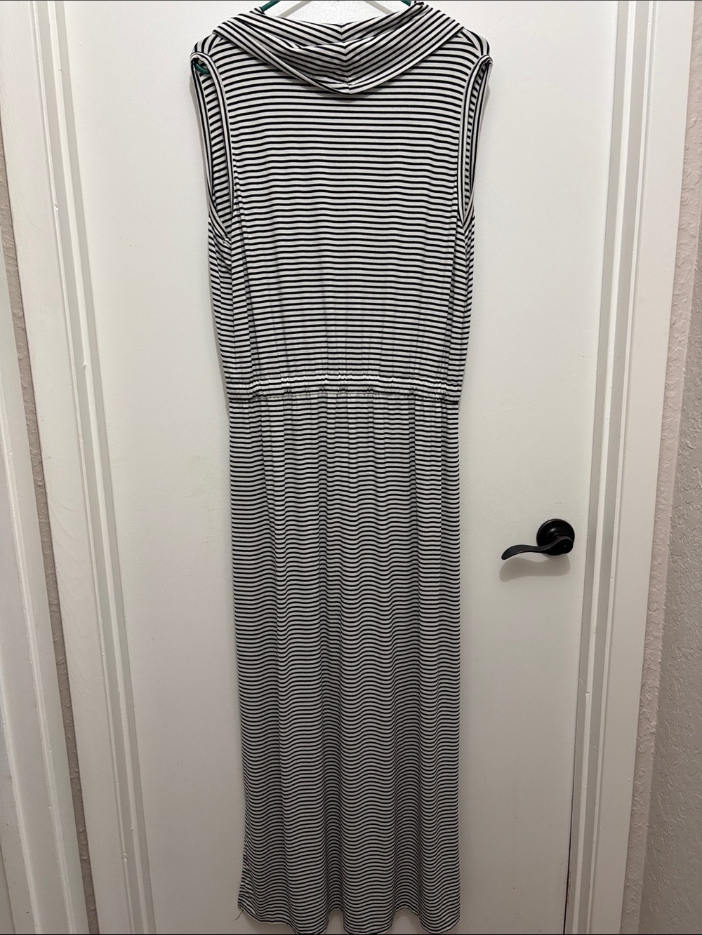 ZENERGY by CHICO’s Sleeveless Black and White Striped Cowl Neck Maxi Dress Sz L - Picture 4 of 9